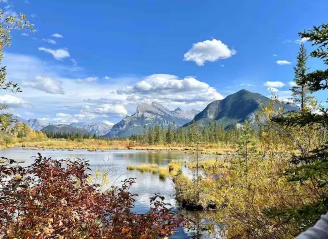 Falcon Crest Lodge 1 Bedroom Condo With Gym & Hot-Tubs & Mountain View Canmore Exterior foto