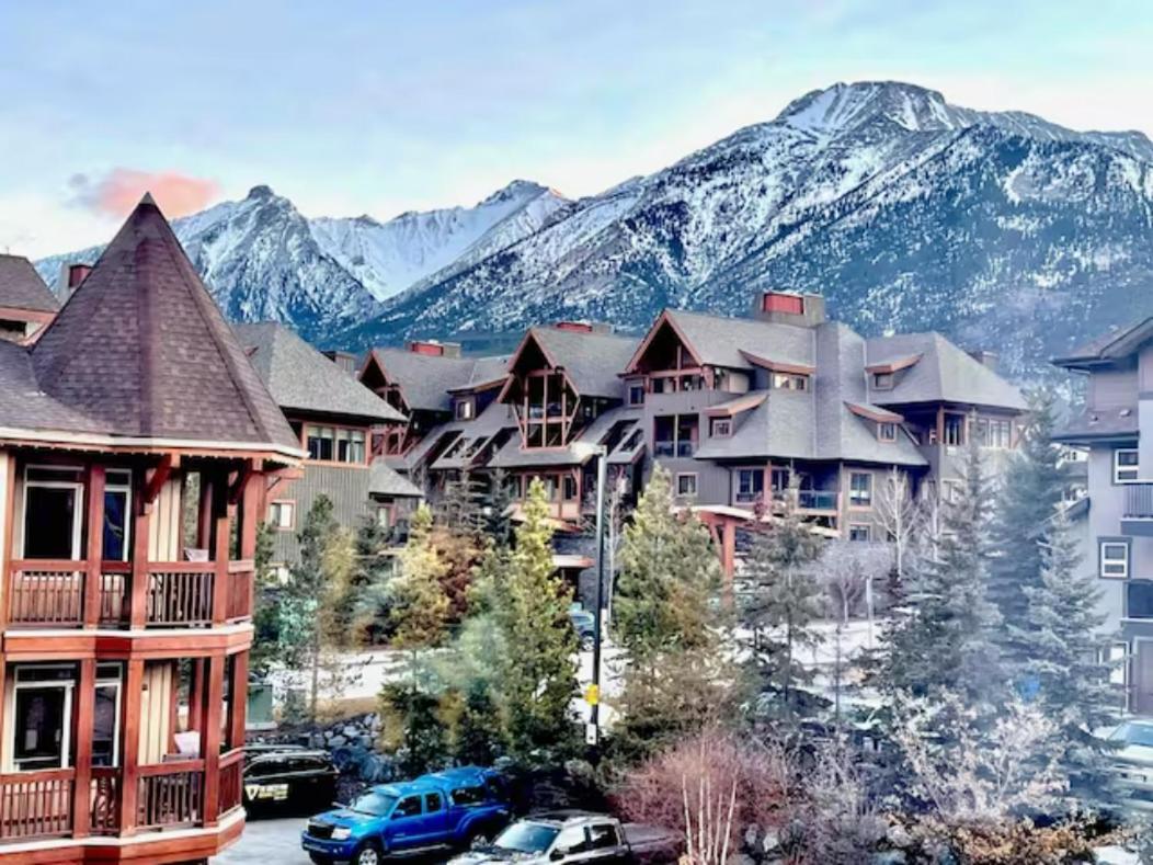 Falcon Crest Lodge 1 Bedroom Condo With Gym & Hot-Tubs & Mountain View Canmore Exterior foto